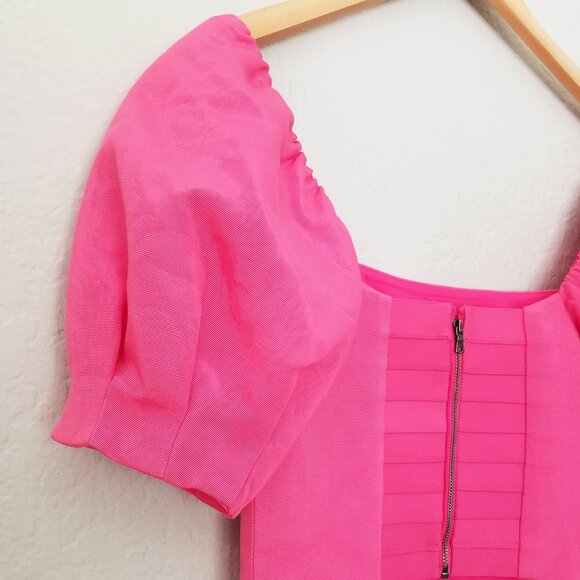 Alice + Olivia Joslyn Puff Sleeve Cropped Top in Wild Pink Size 4 Barbie $295 - Picture 11 of 16